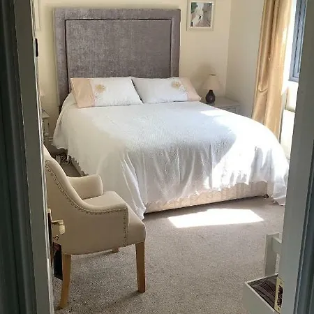 Bed & Breakfast Knights Haven 3*